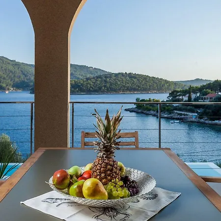 Belvedere 4* Vela Luka